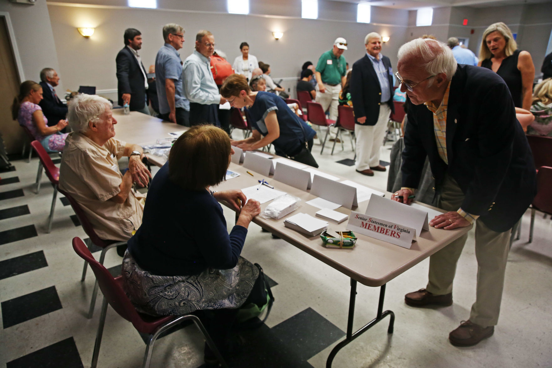 20190912_cdp_news_BosDebate437.JPG